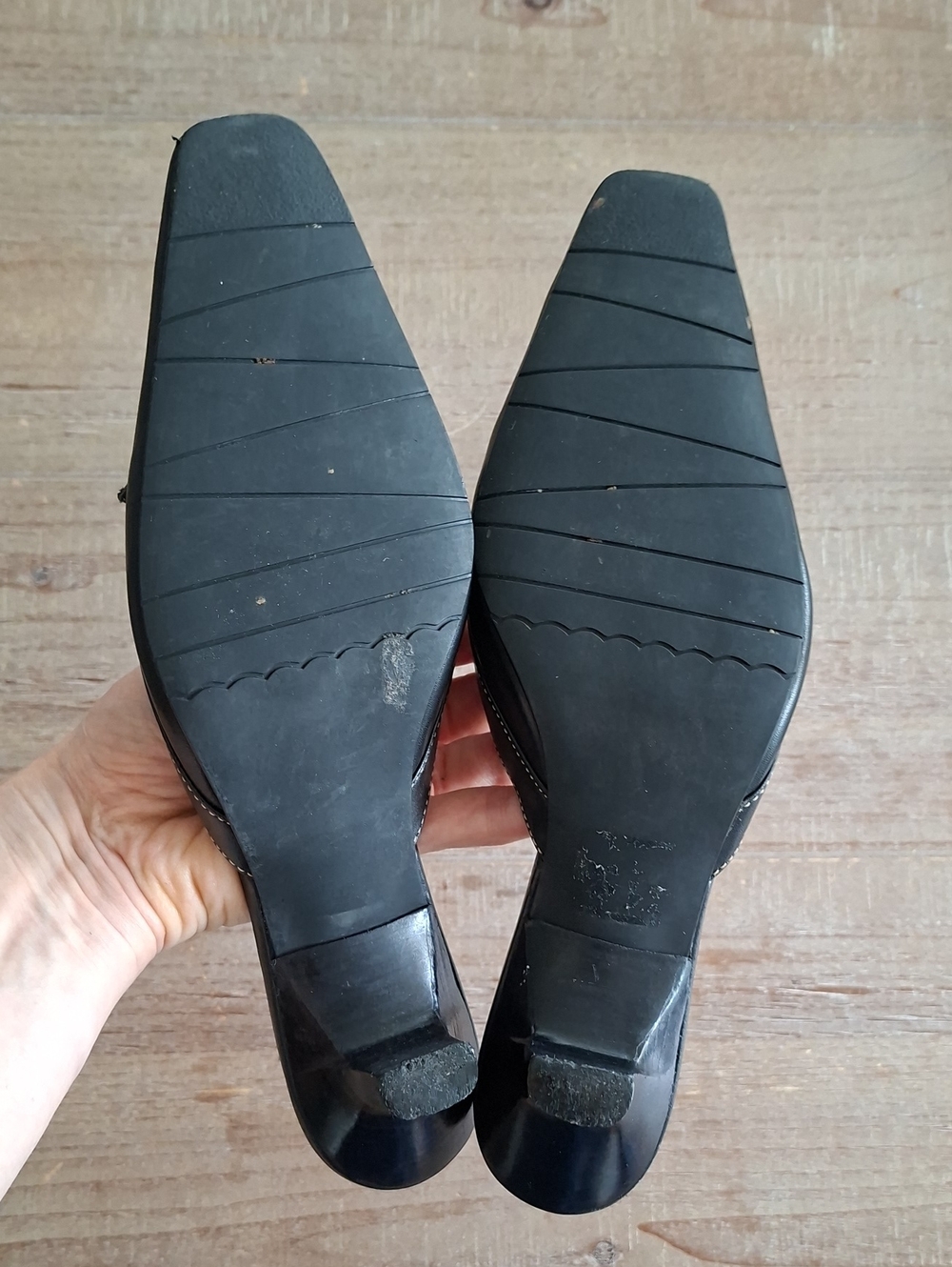 Vintage 90's/00's Black & Tan Leather Square-toe Bow-detail Mules (Size EU 37) - Picture 7 of 9